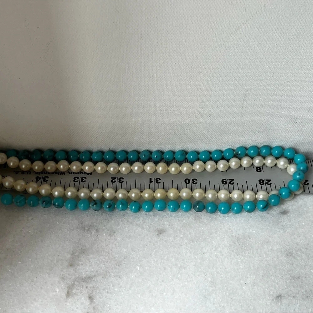 Elegant Pearl and Turquoise Necklace vintage 18”